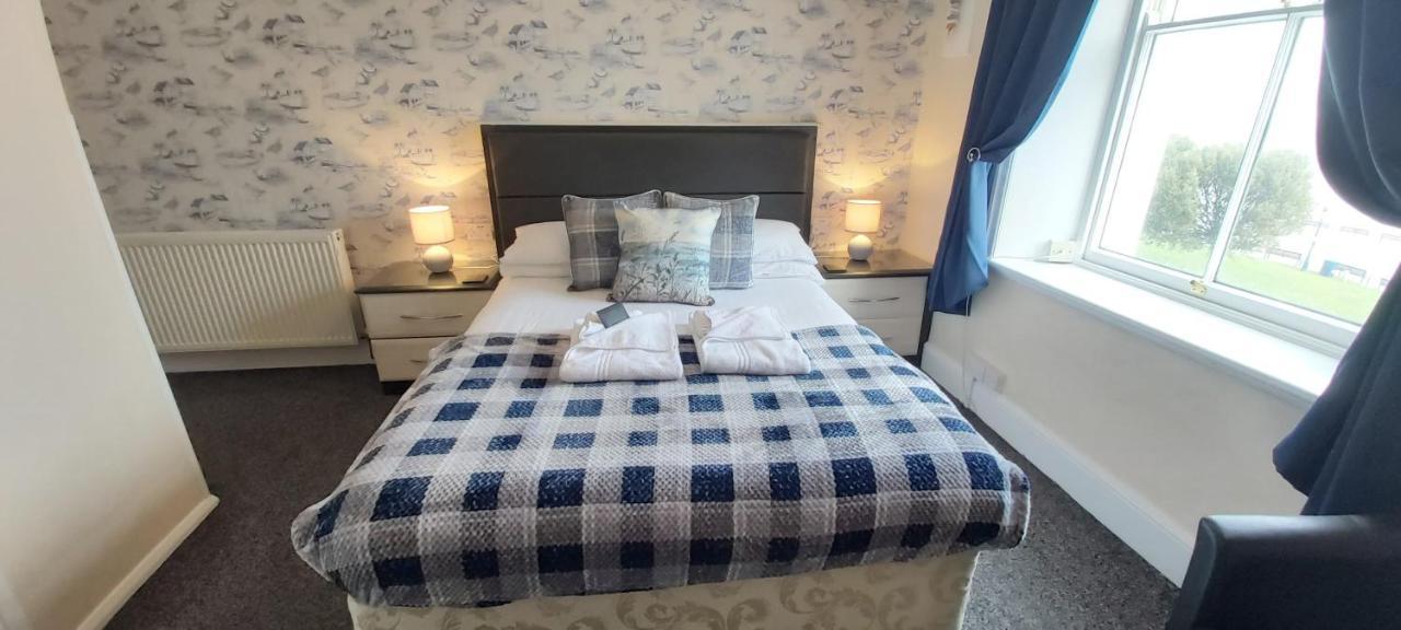 Hen Dy Bed & Breakfast Llandudno Bagian luar foto