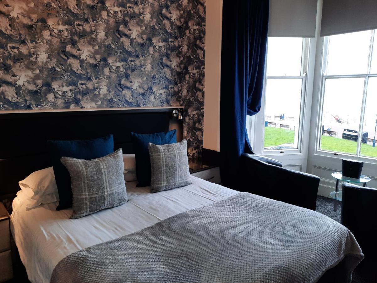 Hen Dy Bed & Breakfast Llandudno Bagian luar foto