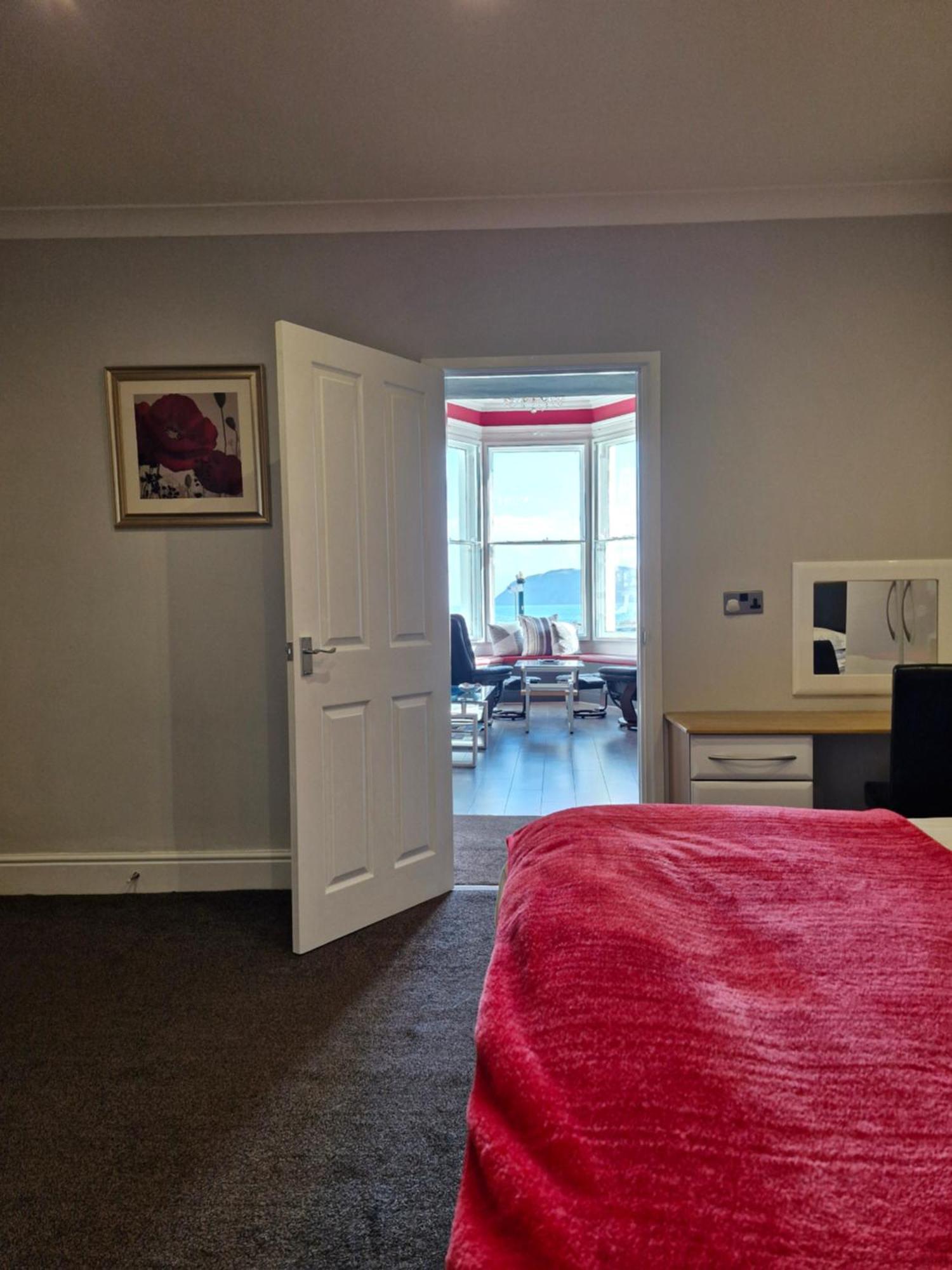 Hen Dy Bed & Breakfast Llandudno Bagian luar foto