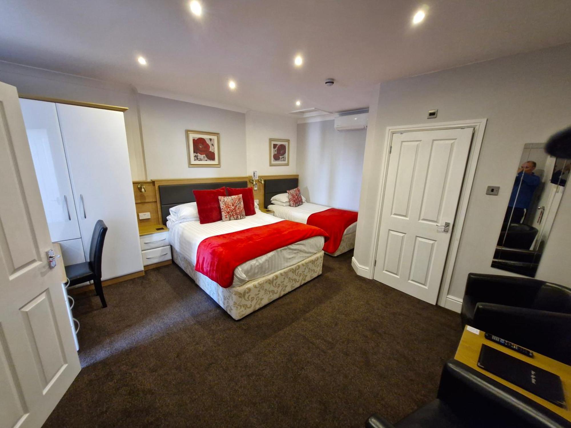 Hen Dy Bed & Breakfast Llandudno Bagian luar foto