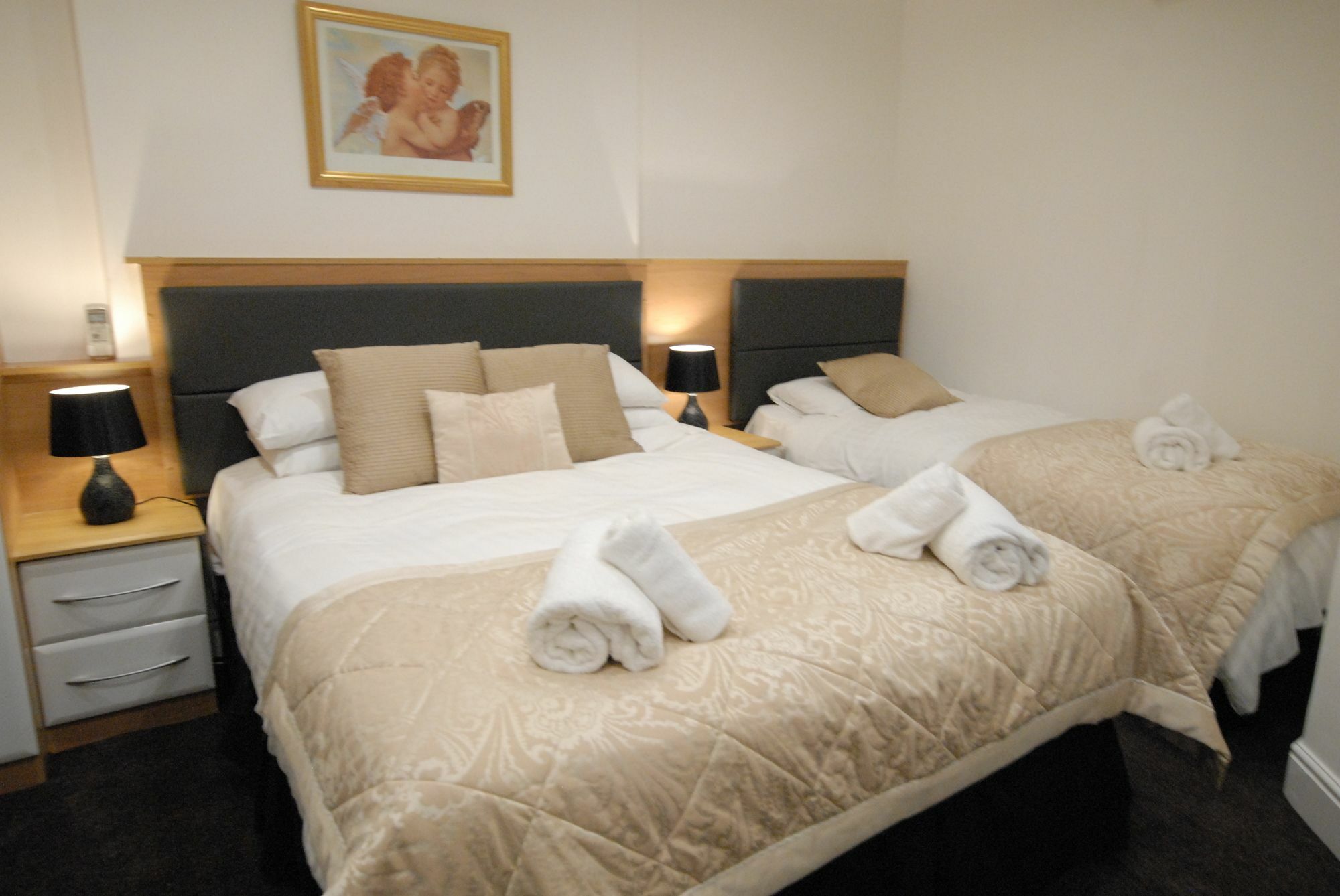Hen Dy Bed & Breakfast Llandudno Bagian luar foto